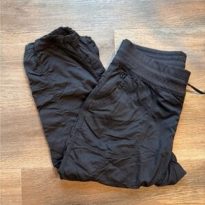 The North Face Women's Black Capris